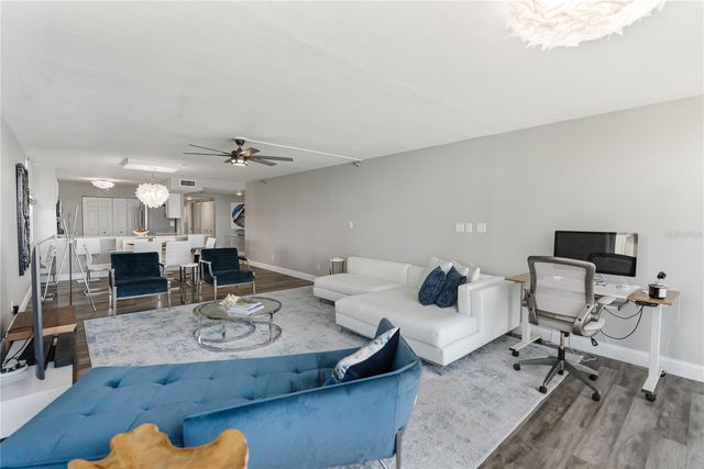 97 SUNSET DRIVE 201, Sarasota, FL 34236