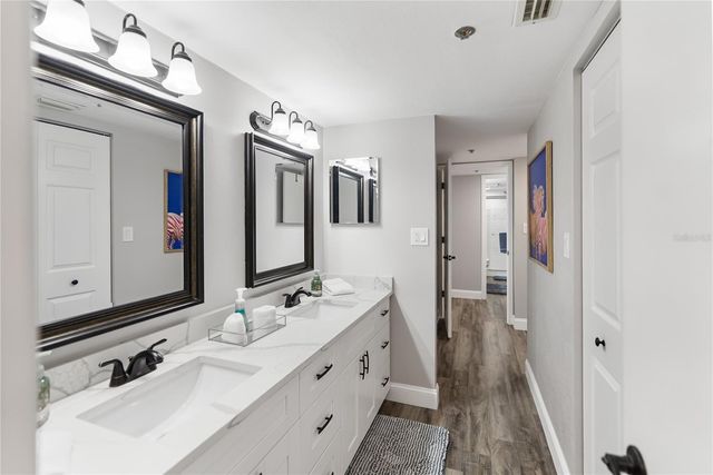 97 SUNSET DRIVE 201, Sarasota, FL 34236