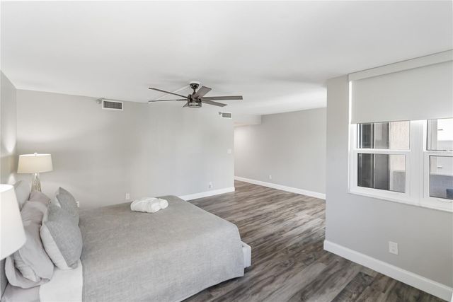 97 SUNSET DRIVE 201, Sarasota, FL 34236