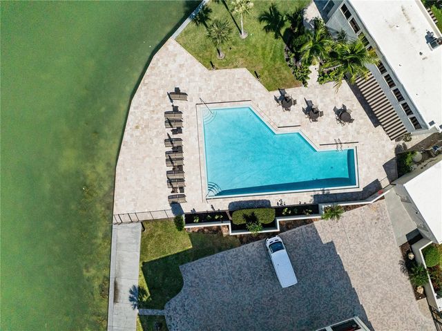 97 SUNSET DRIVE 201, Sarasota, FL 34236