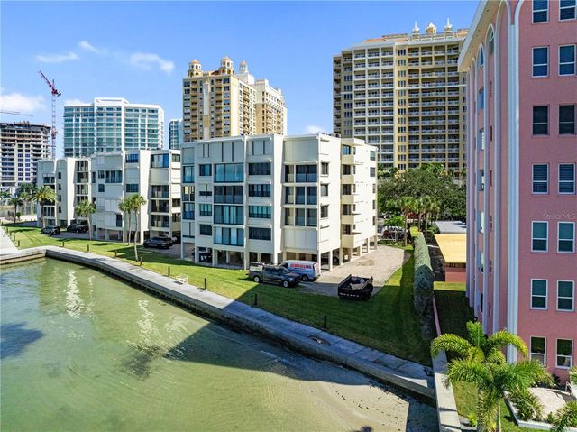 97 SUNSET DRIVE 201, Sarasota, FL 34236