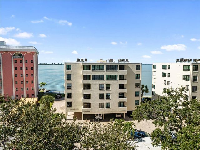 97 SUNSET DRIVE 201, Sarasota, FL 34236