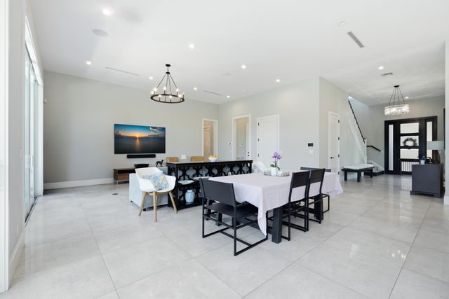 334 NE 3RD Court, Boca Raton, FL 33432