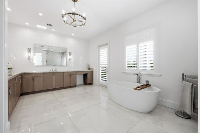 334 NE 3RD Court, Boca Raton, FL 33432