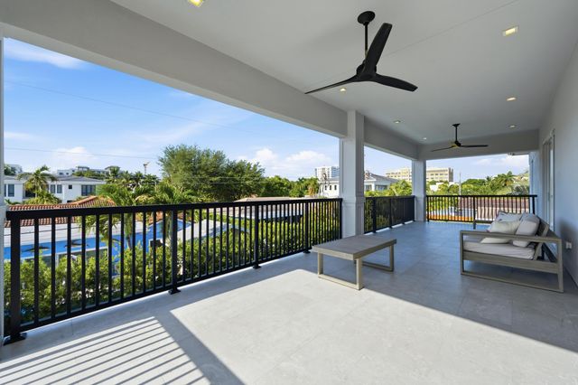 334 NE 3RD Court, Boca Raton, FL 33432