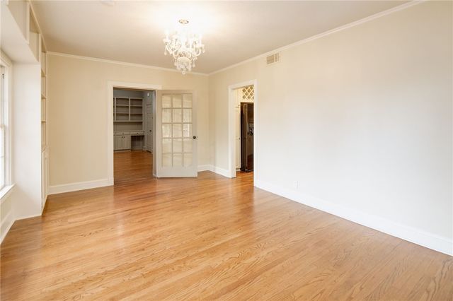 706 East 30th Street, Bryan, TX 77803