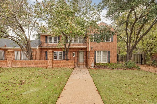 706 East 30th Street, Bryan, TX 77803