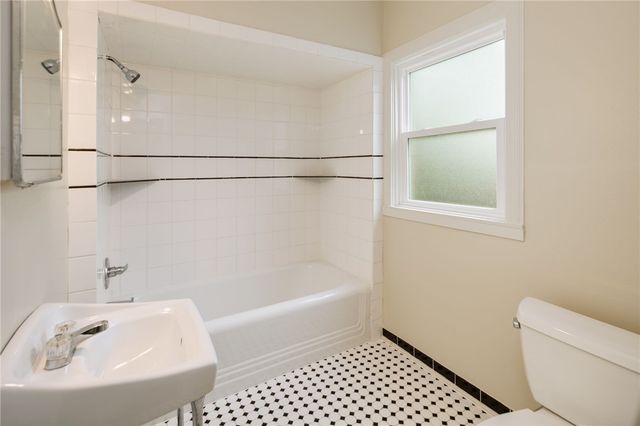 706 East 30th Street, Bryan, TX 77803