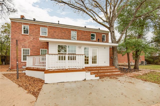 706 East 30th Street, Bryan, TX 77803