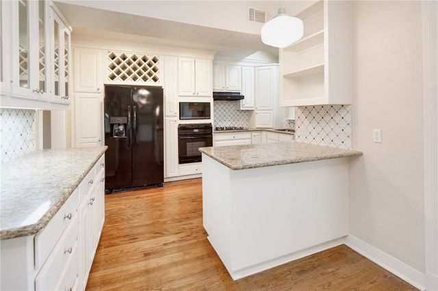 706 East 30th Street, Bryan, TX 77803