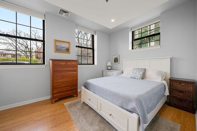 486 E 3rd St. 11, Boston, MA 02127