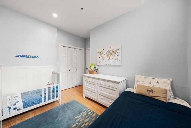 486 E 3rd St. 11, Boston, MA 02127