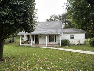1702 Johnson Chapel Rd, Sparta, TN 38583