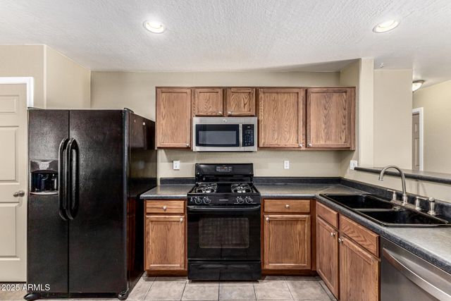 43633 W COLBY Drive, Maricopa, AZ 85138