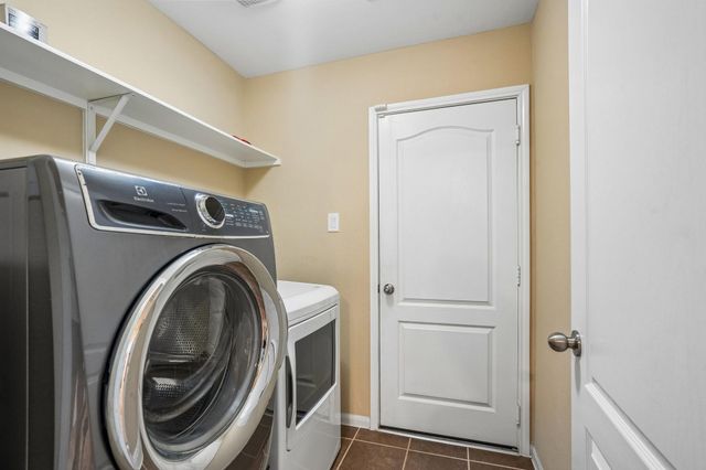 5018 Bay Lane, Bacliff, TX 77518