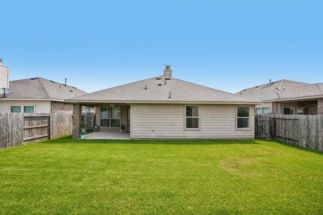 5018 Bay Lane, Bacliff, TX 77518