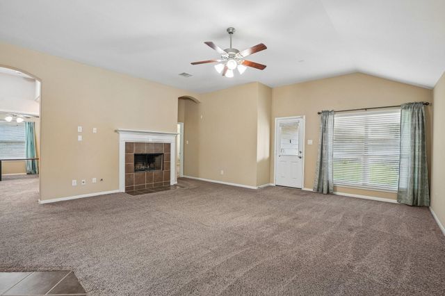 5018 Bay Lane, Bacliff, TX 77518