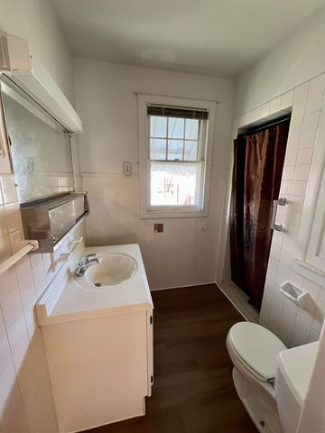 1140 10th Avenue, Huntington, WV 25701