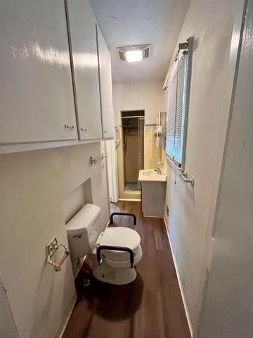 1140 10th Avenue, Huntington, WV 25701