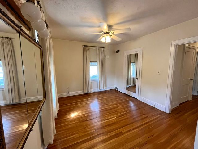 1140 10th Avenue, Huntington, WV 25701