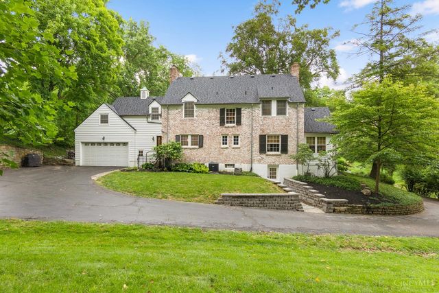 555 Reily Road, Wyoming, OH 45215