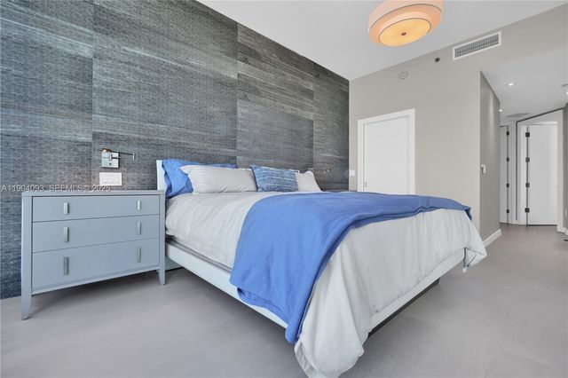 100 S Pointe Dr 909, Miami Beach, FL 33139