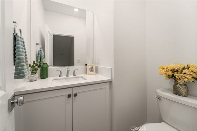 27461 Viero Place, Valencia, CA 91381