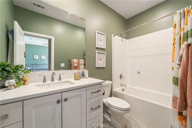 27461 Viero Place, Valencia, CA 91381