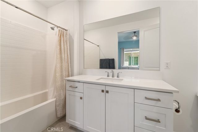 27461 Viero Place, Valencia, CA 91381