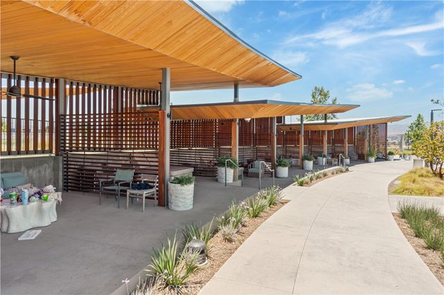 27461 Viero Place, Valencia, CA 91381