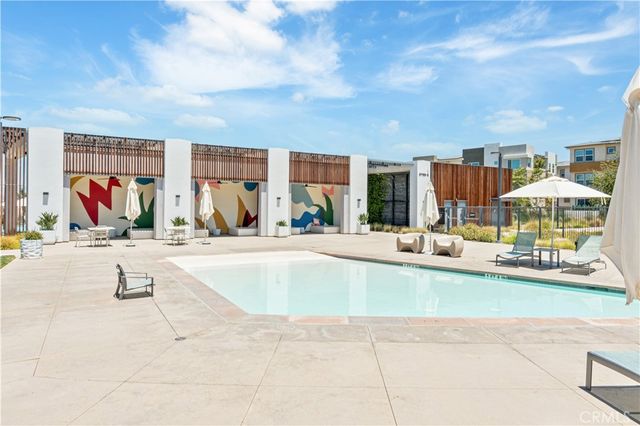 27461 Viero Place, Valencia, CA 91381