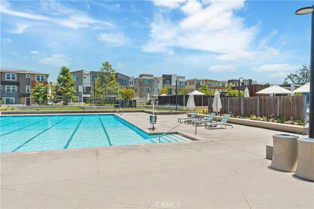 27461 Viero Place, Valencia, CA 91381