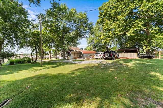 1380 Main Street, Gentry, AR 72734