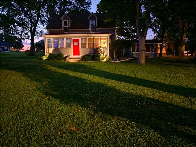 1380 Main Street, Gentry, AR 72734