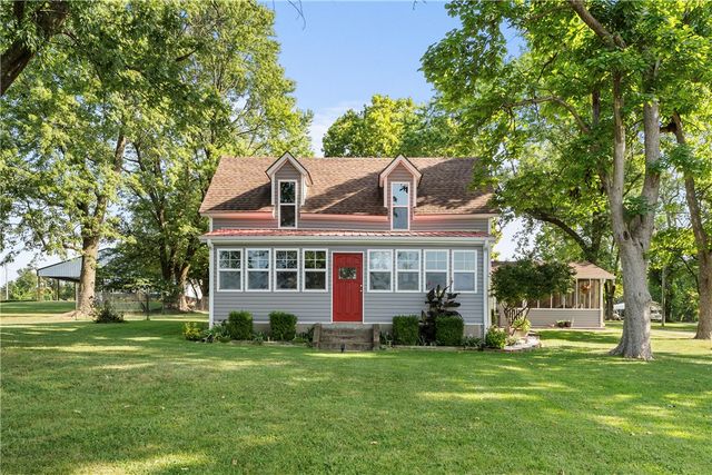 1380 Main Street, Gentry, AR 72734