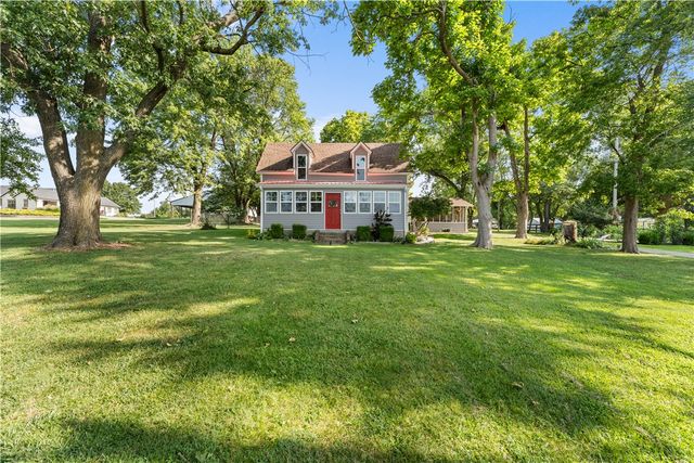 1380 Main Street, Gentry, AR 72734