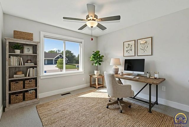 7700 SW 24th TER, Topeka, KS 66614