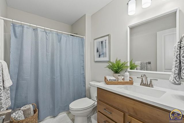 7700 SW 24th TER, Topeka, KS 66614