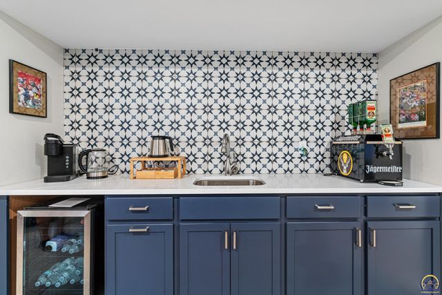 7700 SW 24th TER, Topeka, KS 66614