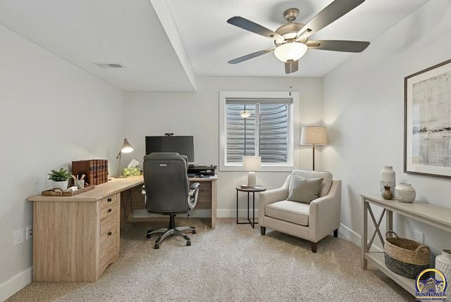 7700 SW 24th TER, Topeka, KS 66614