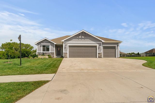 7700 SW 24th TER, Topeka, KS 66614