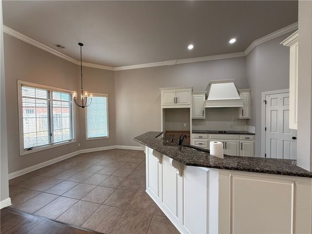 6507 S Timber Ridge Drive, Rogers, AR 72758