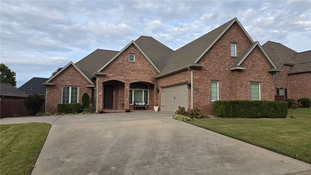6507 S Timber Ridge Drive, Rogers, AR 72758