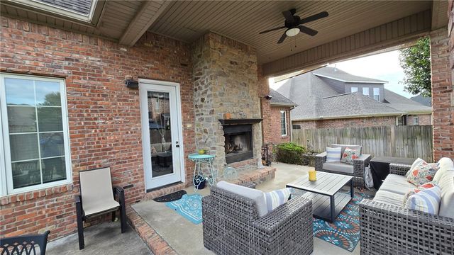 6507 S Timber Ridge Drive, Rogers, AR 72758