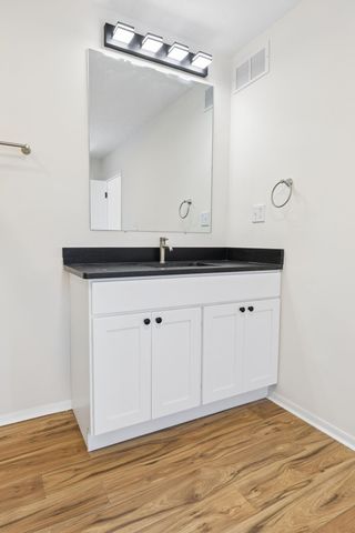 1455 E Deshler Avenue E, Columbus, OH 43206
