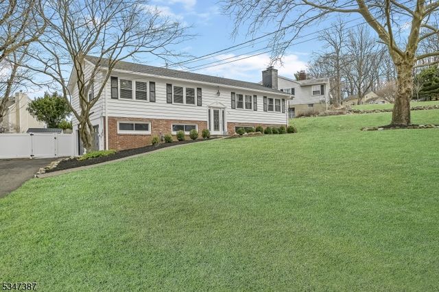 104 Summit Rd, Sparta Twp., NJ 07871