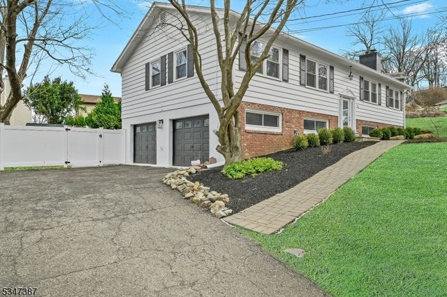 104 Summit Rd, Sparta Twp., NJ 07871
