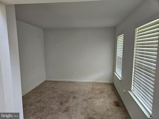 5320 MAJESTY LN, St Leonard, MD 20685