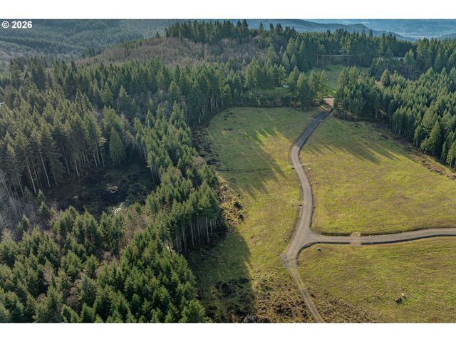 272 Silverwood Dr, Castle Rock, WA 98611