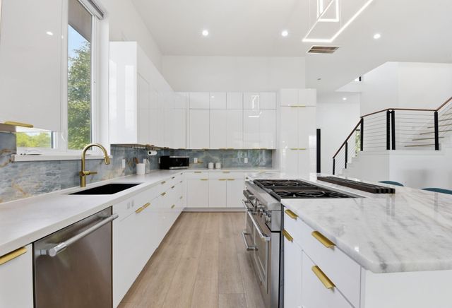 3859 Tartan Lane, Houston, TX 77025